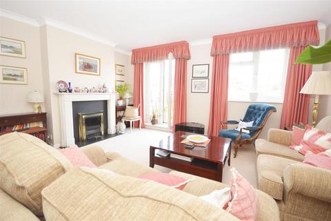 2 bedroom apartment to rent, Stanmore Road, Richmond