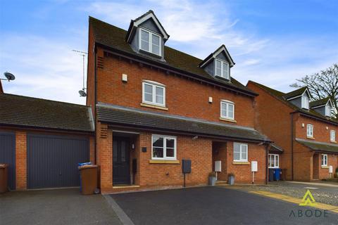 9 Bowling Green Road, Uttoxeter, ST14 7HW