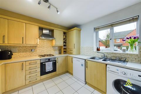9 Bowling Green Road, Uttoxeter, ST14 7HW