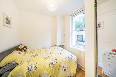 1 bedroom flat for sale, Kew Gardens Road, Kew TW9