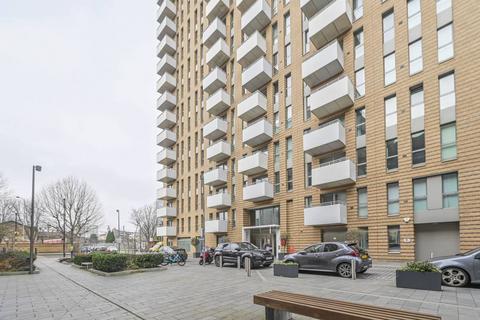 3 bedroom flat for sale, 5 Hannaford Walk, London E3