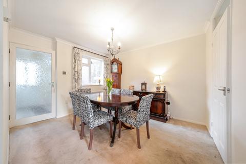 7 Haslam Close, Uxbridge, UB10 8TJ