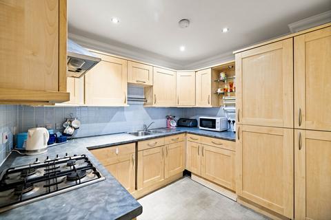 2 bedroom apartment for sale, Sandgate Road, Folkestone, CT20