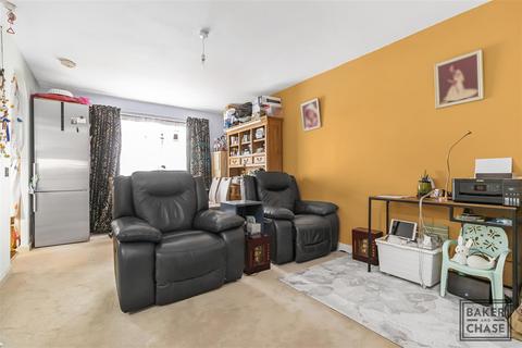 1 bedroom retirement property for sale, Crothall Close, London N13