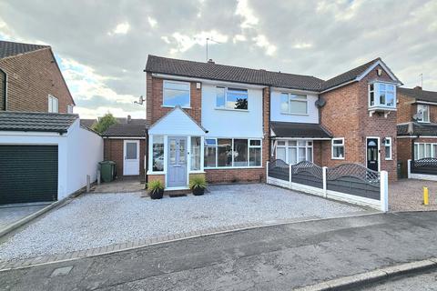 3 bedroom semi-detached house for sale, Fairview Crescent, Kingswinford DY6