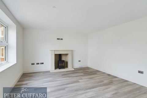 undefined, Walnut Tree Close, Nazeing EN9