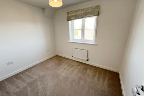 11 Kingfisher Way, Cheswick Green, Solihull, B90 4LW