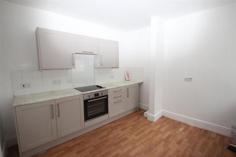 2 bedroom flat for sale, Market Place, Warminster BA12