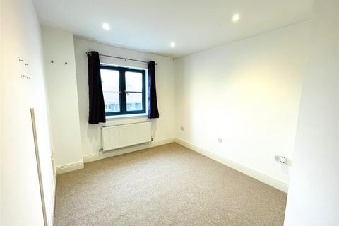 2 bedroom apartment for sale, Bonham Court, Robinhood Lane, Wokingham, Berkshire, RG41