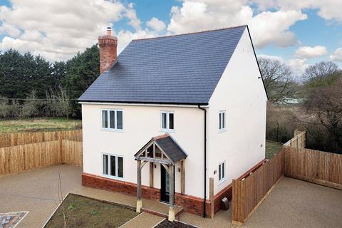 4 bedroom detached house for sale, Walnut Tree Close, Nazeing EN9