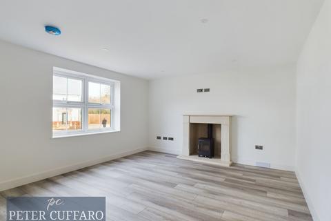 undefined, Walnut Tree Close, Nazeing EN9