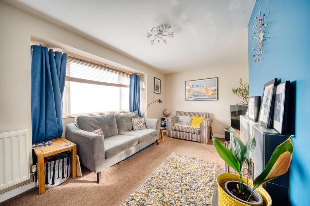 32 Grenville Avenue - Mark Templer X Photo CB 2.jpe