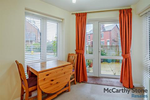 1 bedroom apartment for sale, Crocus Court, Station Road, Poulton-Le-Fylde, FY6 7XJ