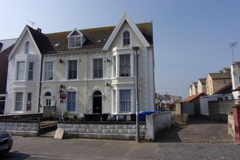 1 bedroom apartment to rent, Conwy Street, Rhyl, LL18