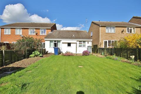 2 bedroom semi-detached bungalow to rent, Erica Road, St. Ives