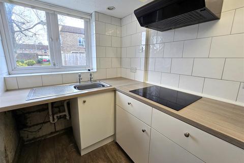 2 bedroom bungalow for sale, Ogilvie Square, Calne