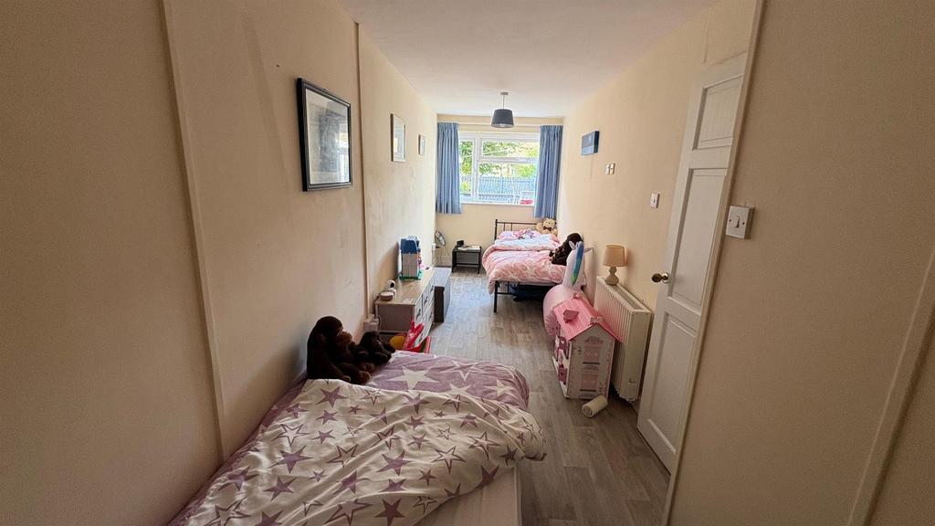 Bedroom 2.jpg