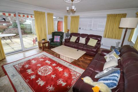 3 bedroom detached bungalow for sale, Garden Close, Hayling Island