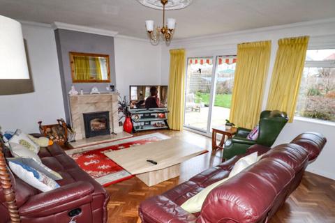 3 bedroom detached bungalow for sale, Garden Close, Hayling Island