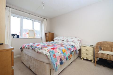 1 Avocet Drive, Kidderminster, DY10 4JT