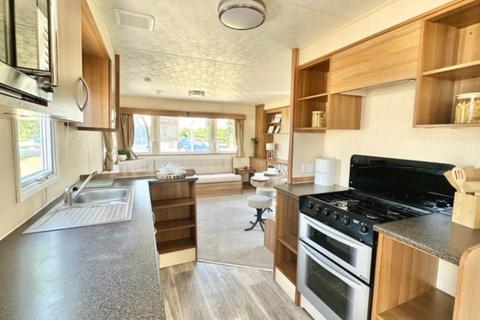 3 bedroom static caravan for sale, Breydon Water Holiday Park