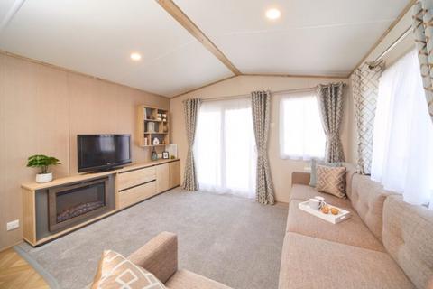 3 bedroom static caravan for sale, Breydon Water Holiday Park