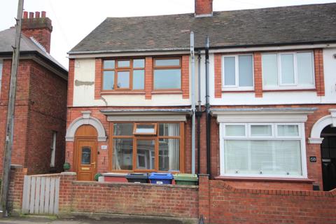 2 bedroom end of terrace house to rent, Poplar Road, Cleethorpes, Lincolnshire, DN35