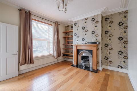 2 bedroom terraced house for sale, Westbourne Grove, Halifax