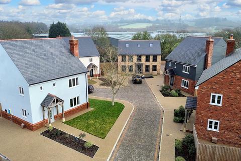 5 bedroom detached house for sale, Walnut Tree Close, Nazeing EN9