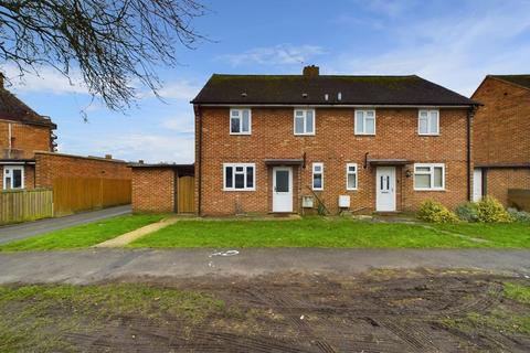 3 bedroom semi-detached house for sale, Kingsham Avenue, Chichester