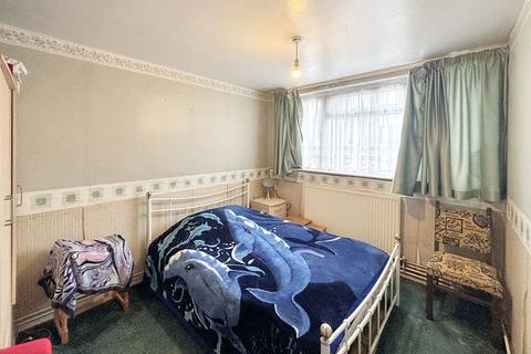 2 bedroom flat for sale, 57 Black Rod Close, Hayes, Middlesex, UB3 4QL