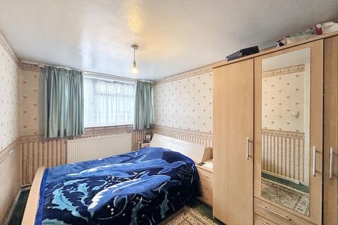 2 bedroom flat for sale, 57 Black Rod Close, Hayes, Middlesex, UB3 4QL