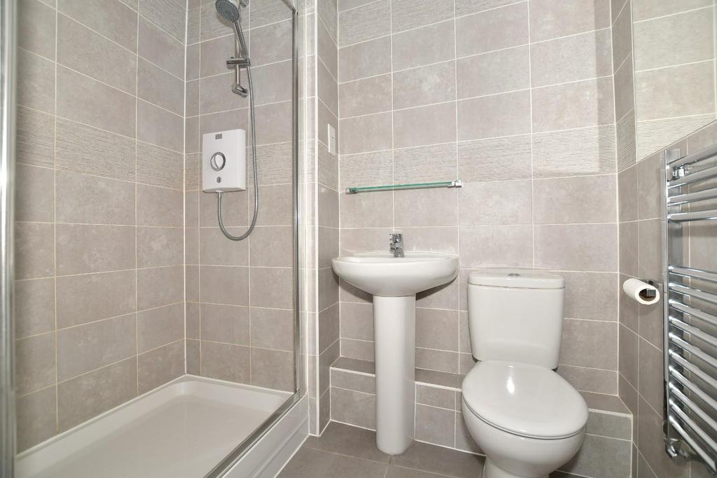 901g2l2i - en-suite shower room for flat 4, 12 wil