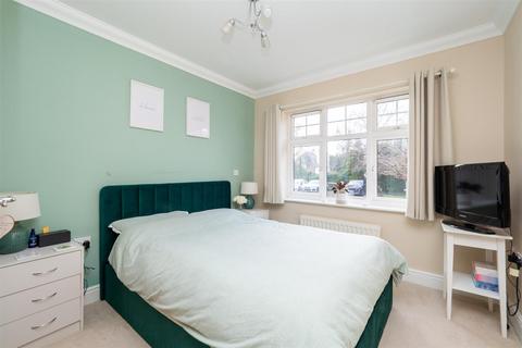 2 bedroom apartment for sale, Albion Road, Sutton