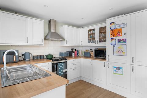 13 Leyburn Close, Cambridge, CB1 9XR