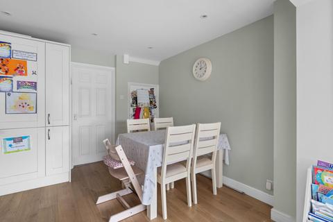 13 Leyburn Close, Cambridge, CB1 9XR