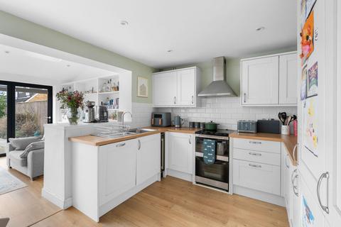 13 Leyburn Close, Cambridge, CB1 9XR
