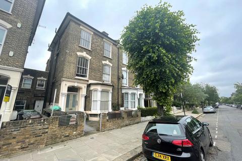 Flat to rent, Wilberforce Road, Finsbury Park, N4