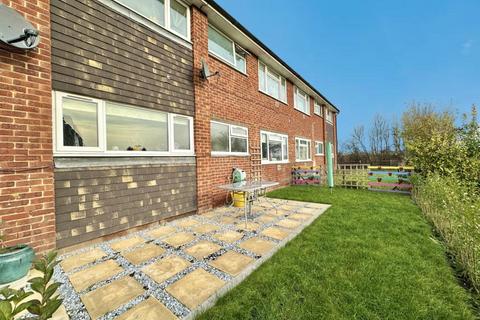21 Manse Close, Harlington, Hayes, UB3 5ED