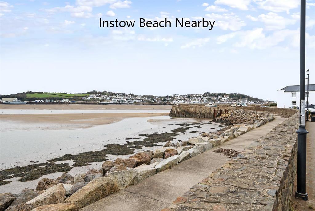Instow Beach Nearby