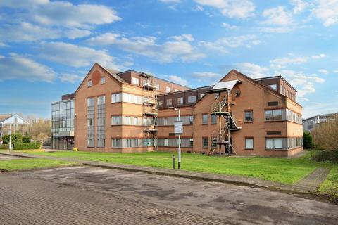 2 bedroom apartment for sale, Providence House, 5 Bartley Way, Hook, Hampshire, RG27 9FF