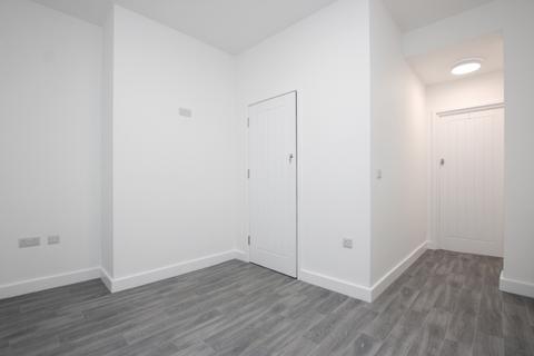 1 bedroom in a house share to rent, Cross Street, Room 4, Kettering, Northamptonshire, NN16