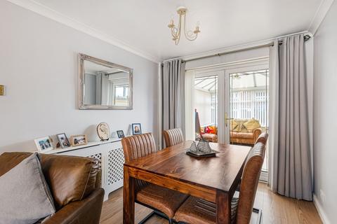 5 Myrtle Grove, Widnes, WA8 8DJ