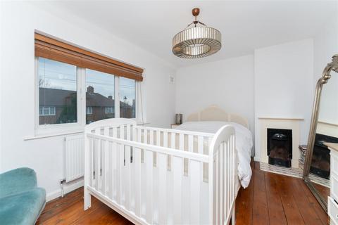 2 bedroom terraced house for sale, Browning Avenue, Hanwell