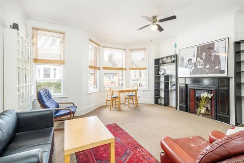 2 bedroom flat for sale, Bathurst Gardens, Kensal Rise, London