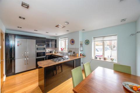 5 bedroom detached house for sale, Lismore Road, Sheffield