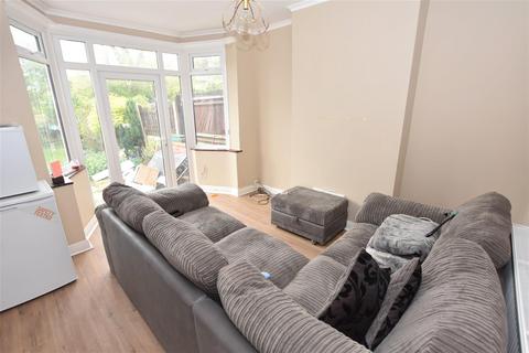 3 bedroom house to rent, Corisande Road, Selly Oak, Birmingham