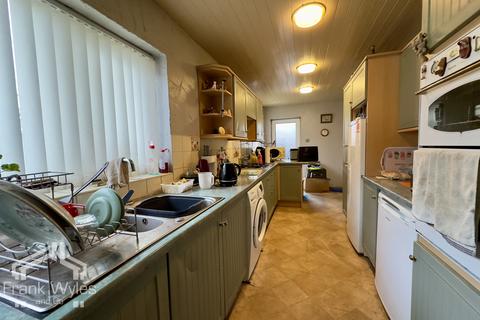 3 bedroom bungalow for sale, Blackpool Road North, Lytham St. Annes, Lancashire