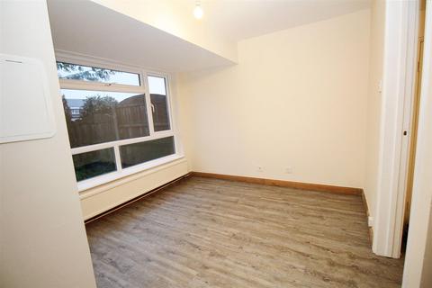70 Belstedes, Basildon, SS15 5LG