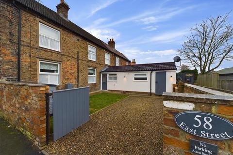 2 bedroom end of terrace house for sale, 58 East Street, Leven, Beverley, HU17 5NG